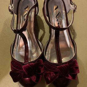 Nina Girls Burgundy Dress Shoes